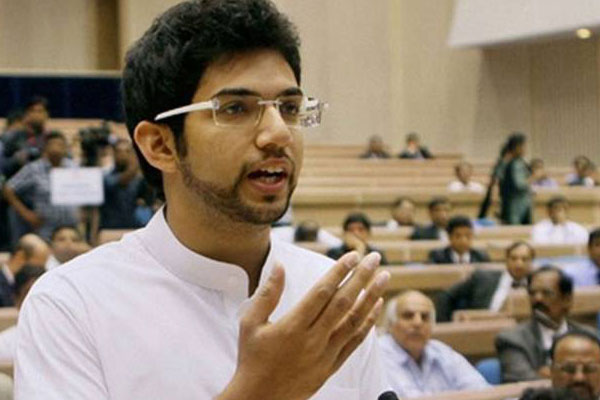 bjpspromiseshavebeenfalsedemonitisationislikeascam:adityathackeray