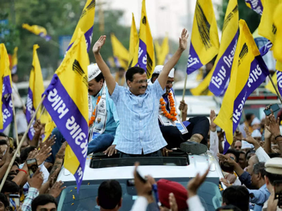 poll-campaign-picks-up-momentum-in-gujarat