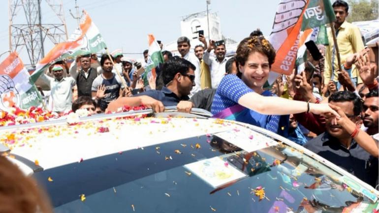 priyankagandhibeginsroadshowinlucknow