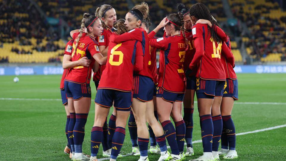 fifawomensworldcup:spainqualifyforfirsteverfinalafterolgacormonas89thminutewinner