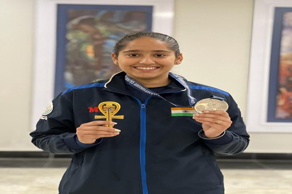 simranpreetkaurwinsmaidenseniorinternationalmedalwithsilverin25mpistol