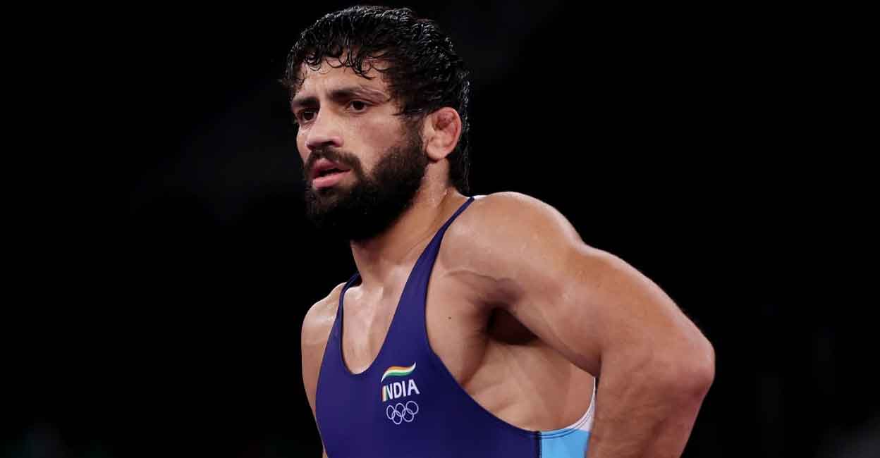 worldwrestlingchampionships:indiasravikumardahiyabowsoutafter2ndrounddefeat