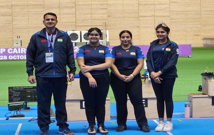 issfworldchampionship:indiabagsbronzemedalinshooting