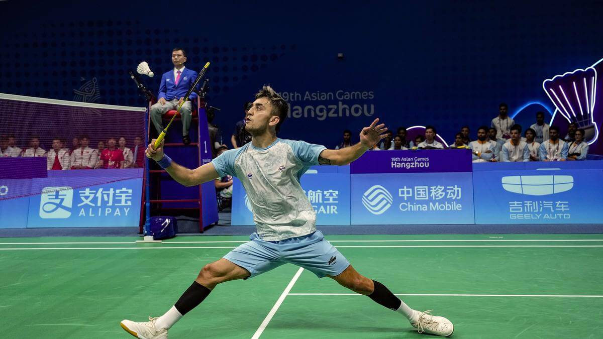 asiangames:lakshyasatchiheroicsinvainasindialosemensbadmintonfinaltochinawinsilvermedal