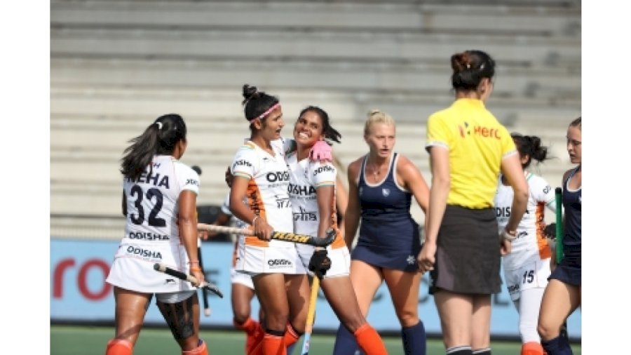 indianwomenshockeyteamdefeatusa42infihproleague202122