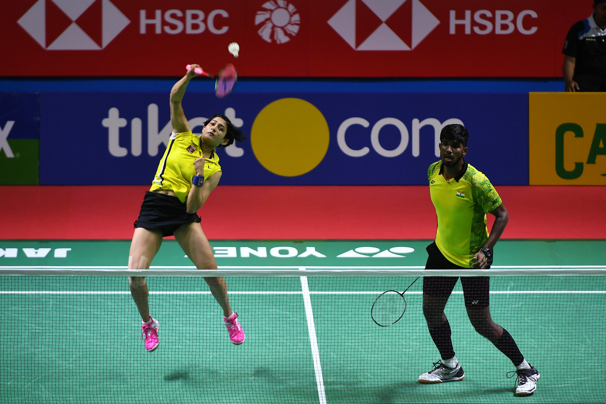 Mixed doubles badminton discount