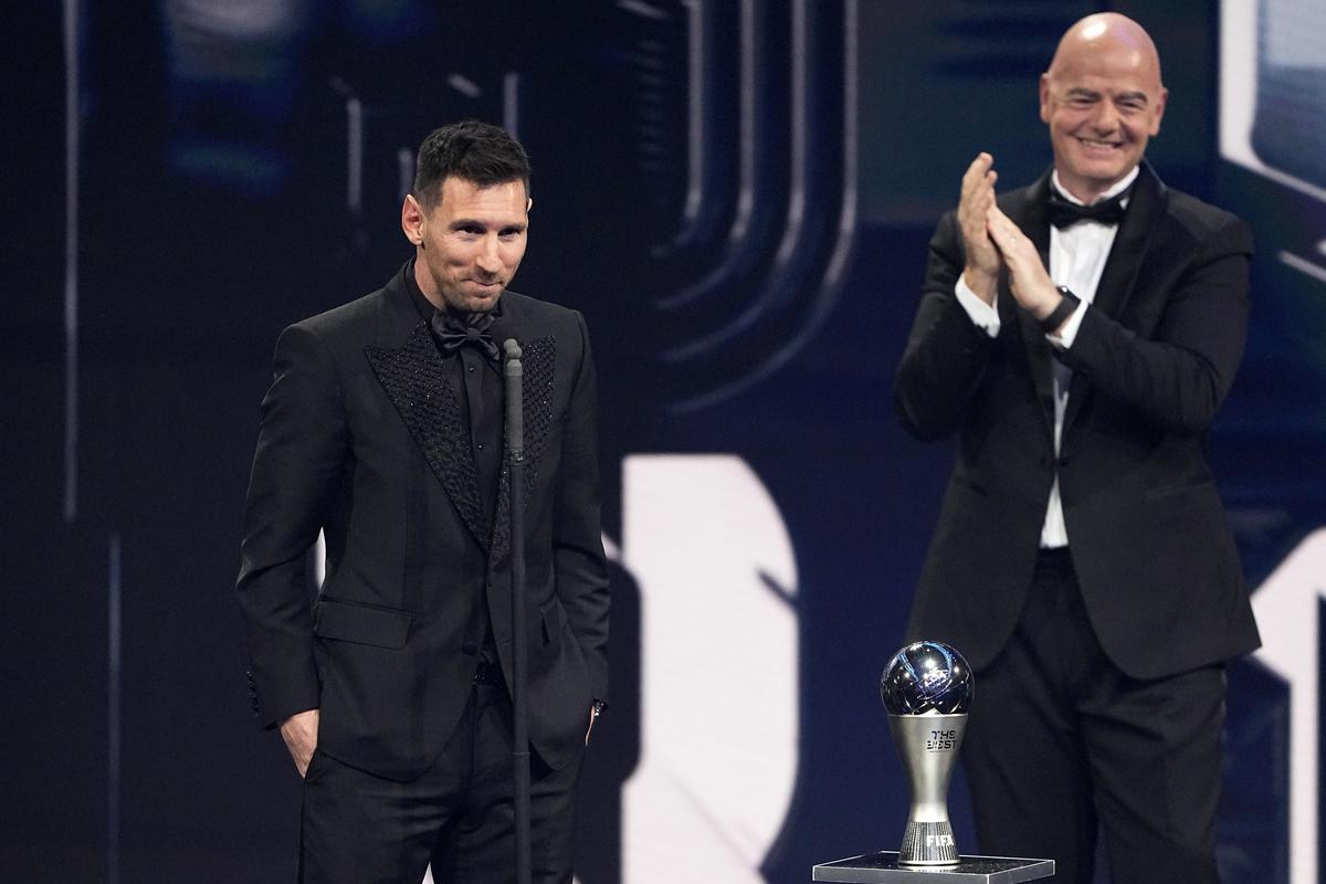 lionelmessiwinsfifabestmen’splayeraward