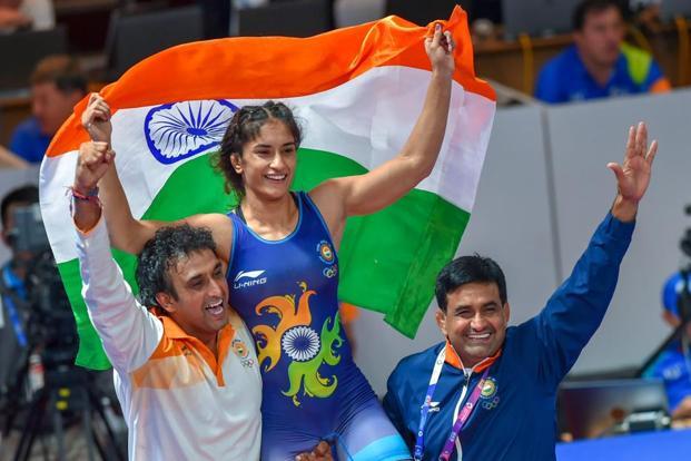 vineshphogatbecomesfirstindianwomantowingoldmedalatasiangames