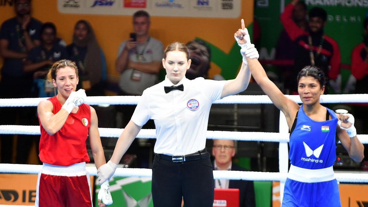 womensworldboxingchampionship:nikhatzareenovercomesboualamroumaysatoenterlast16stage