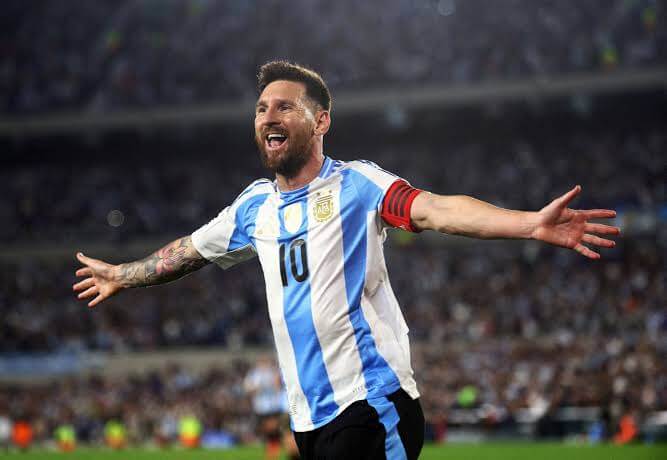 Lionel Messi buys second Spanish club in major ownership move