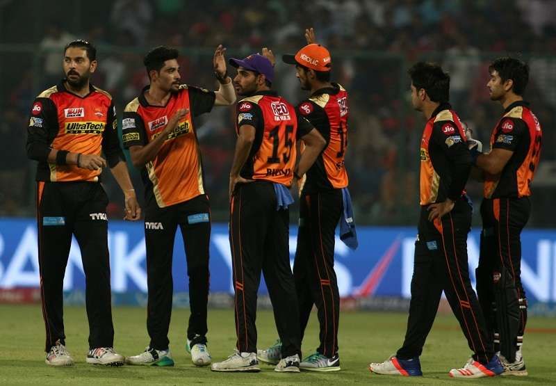 ipl2017:siddarthkaulpicks4wicketsassrhrestrictrpsfor1488