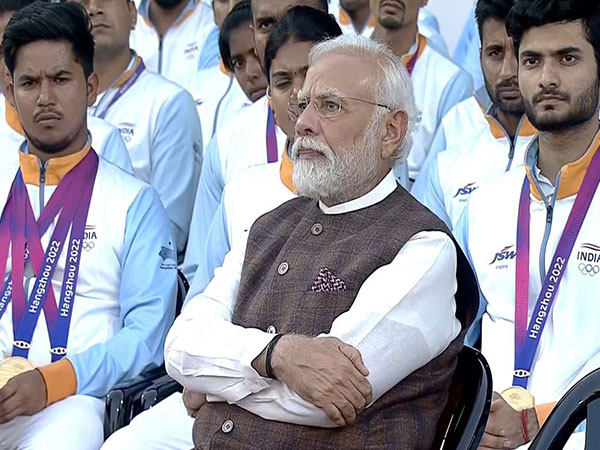PM Modi congratulates Indian contingent after Asian Games campaign