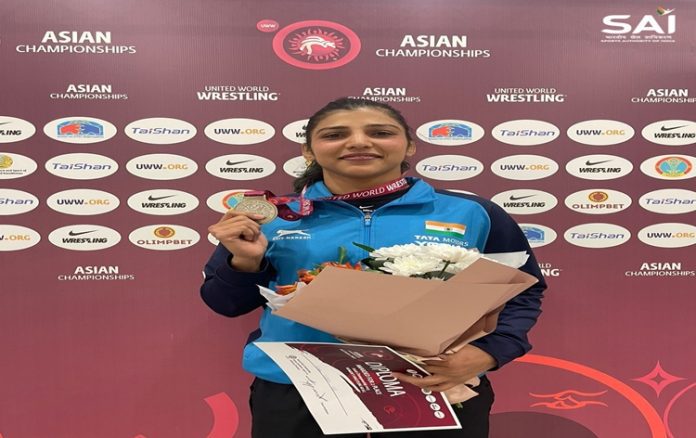 nishadahiawinssilverinasianwrestlingchampionshipsinkazakhstan