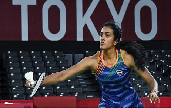 andhracmorderscashrewardof30lakhforpvsindhu