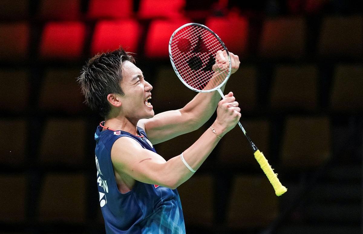 formerworldnumberonekentomomotaannouncesshockretirementfrominternationalbadminton