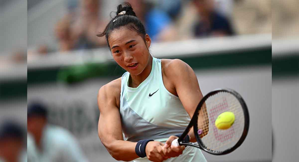 French Open: Qinwen Zheng defeats Simona Halep in 2nd round