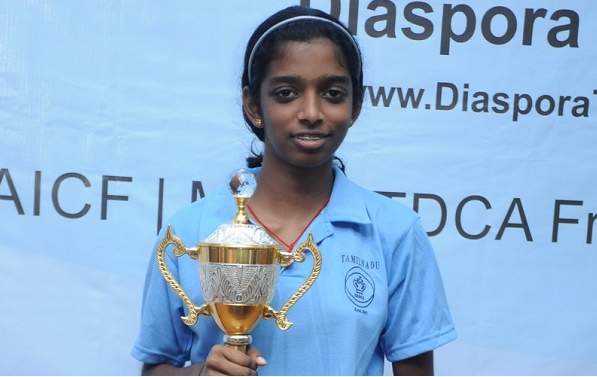 vaishaliwinsgoldinasianblitzchampionship