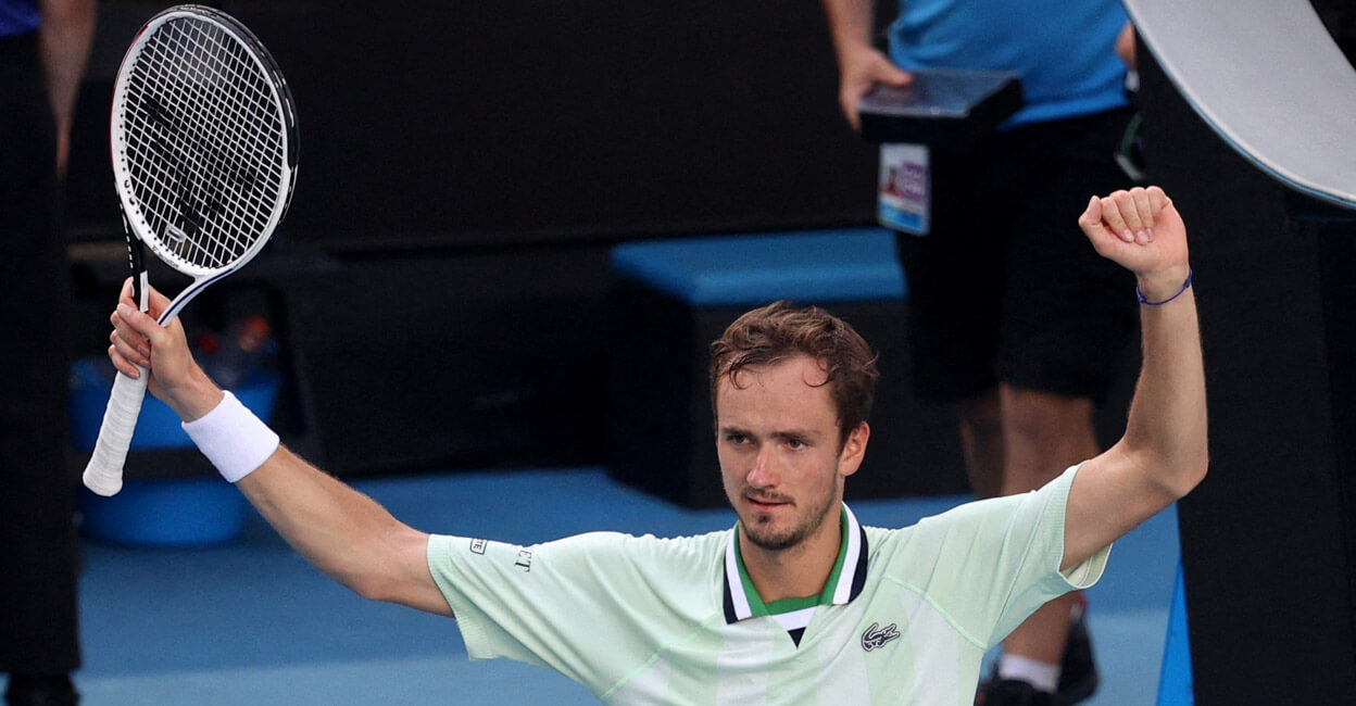 Daniil Medvedev enters Australian Open quarterfinals