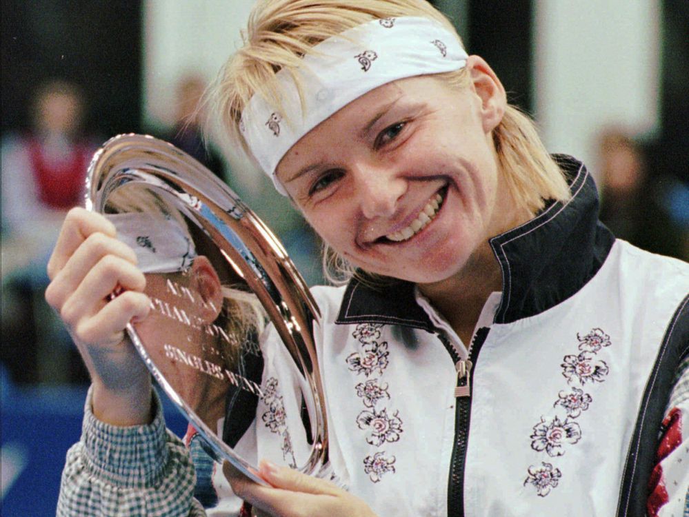 Former Wimbledon Champion Jana Novotna Dies At 49