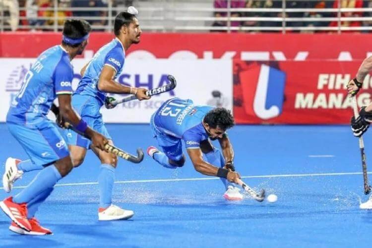 fihproleaguehockey:indiabeatworldchampionsgermanytowinfirstmatch