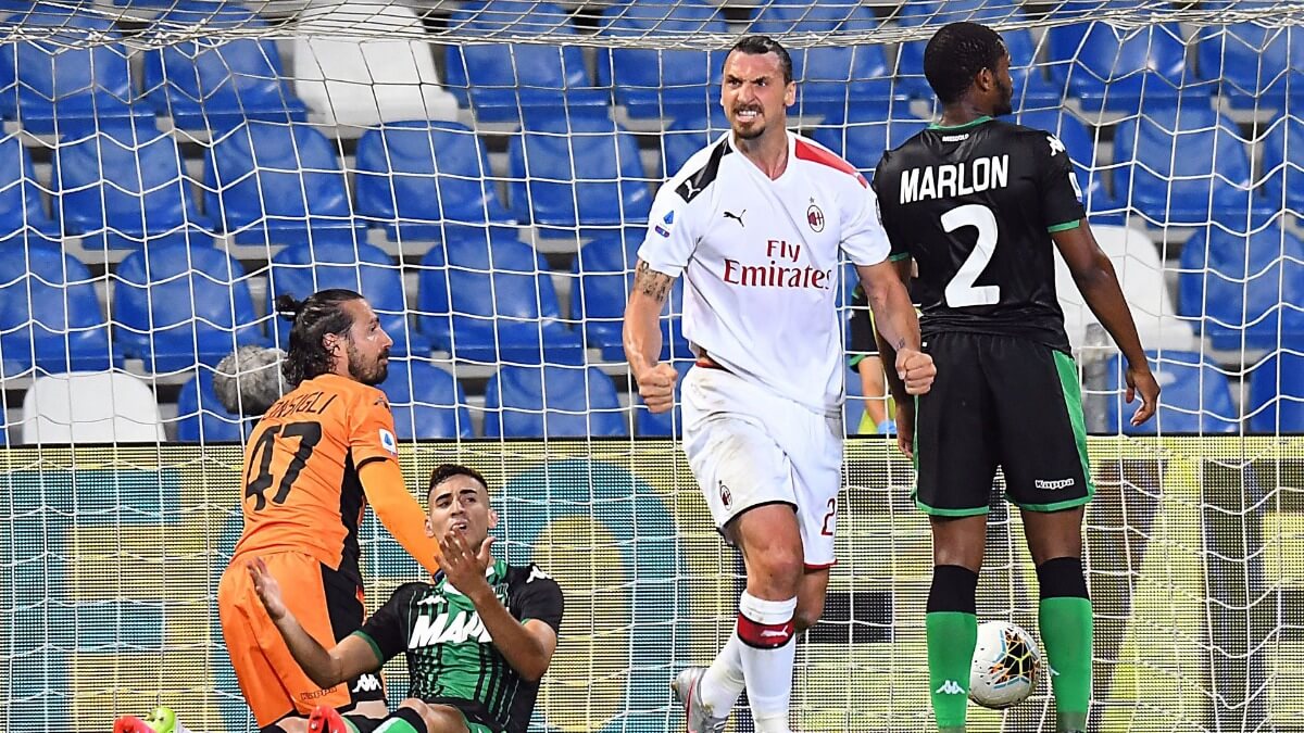 zlatanibrahimovicscorestwiceasacmilanbeatsassuolo21inseriea