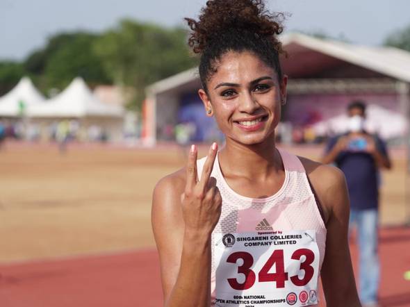 nationalopenathletics:harmilankaursetsnationalrecordin1500m