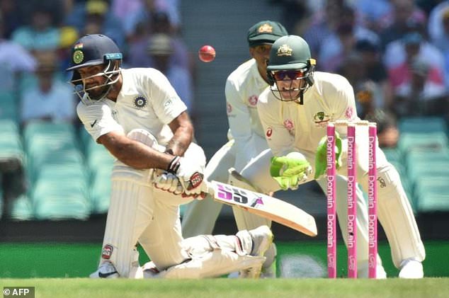 sydneytest:indiaon491forsixagainstaustralia;pujarahits193