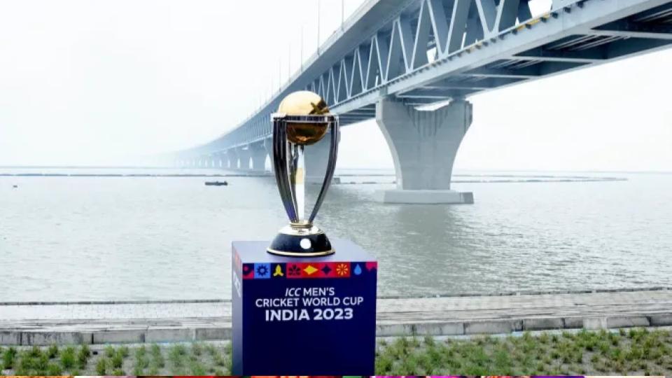 iccmenscricketworldcup2023trophyarrivesinbangladesh