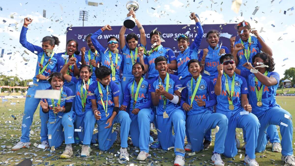 pmmodiviratkohlipourwishestoindianteamasshafalicoachievehistoricfeatinu19womenst20wc