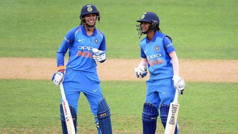 indianwomensteamcrushnewzealandby9wicketsin1stodiatnapier