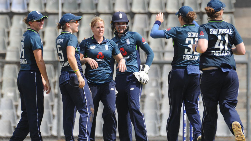 englandwomenbeatindiabytwowicketsin3rdodiinmumbai