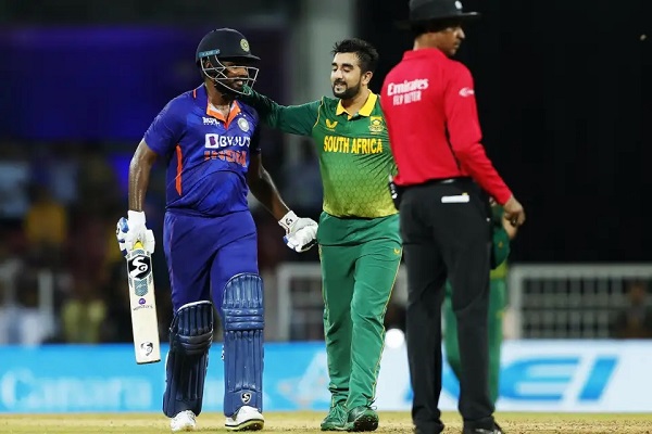 indvssa1stodi:southafricabeatindiaby9runstotake10lead