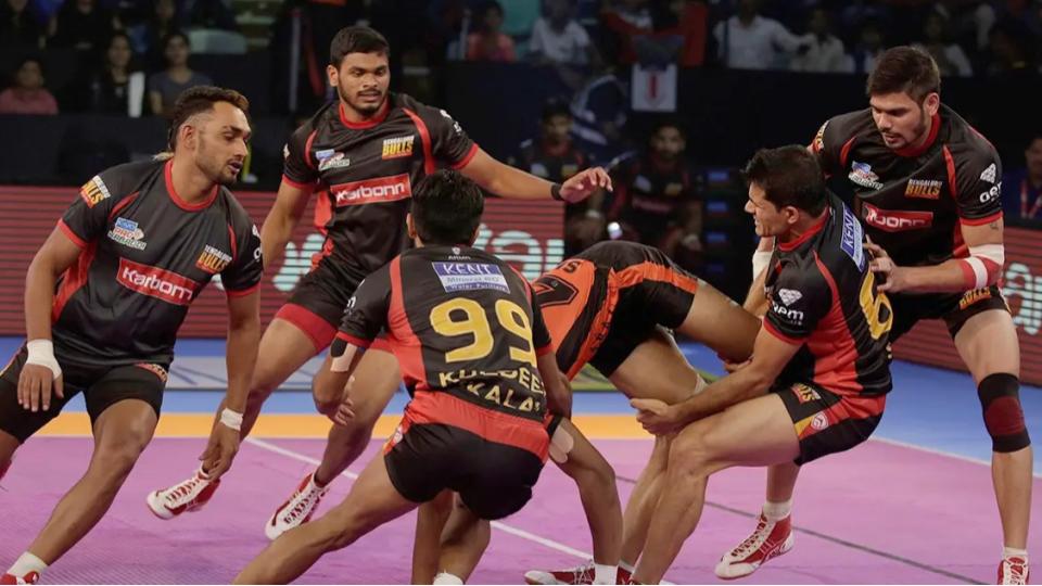 Bengaluru Bulls target to regain trophy 
