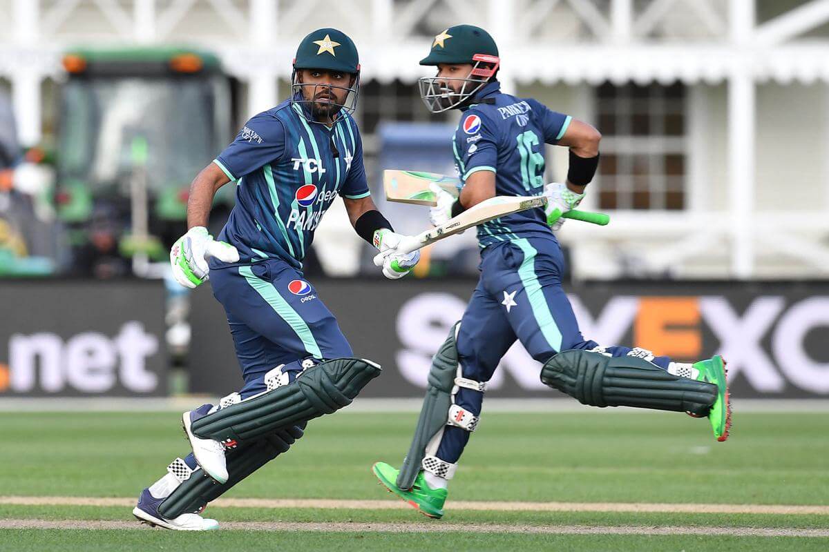 newzealandtriseries2022:pakistanbeatbangladeshby7wickets