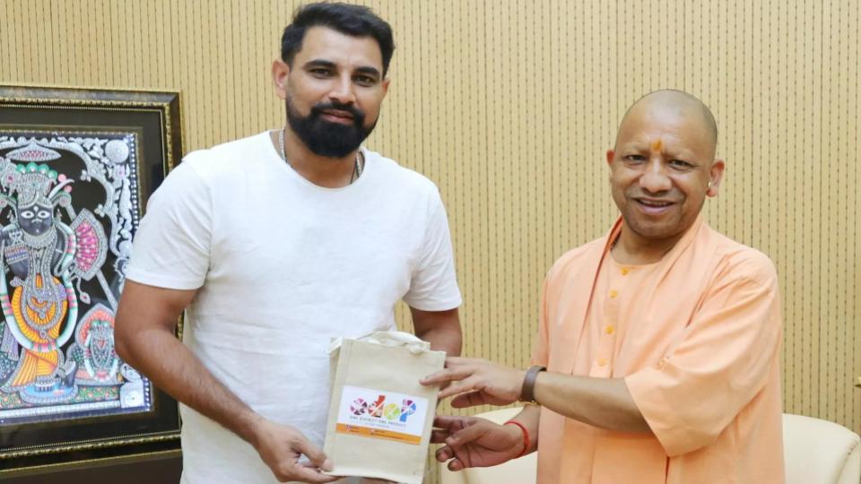 Mohammed Shami Meets UP CM Adityanath in Lucknow