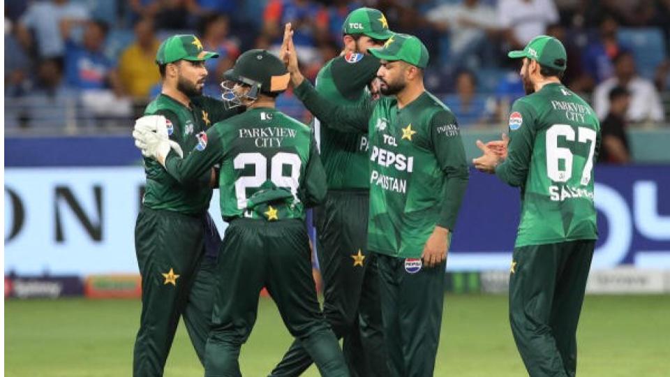 Pakistan beats UAE by 41 runs, set for India clash in Asia Cup