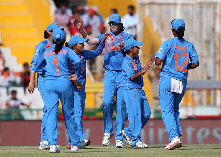 iccwomensworldcup:indiavspakistan:ektasmagichelpindiathrashpakistaninwomensworldcup
