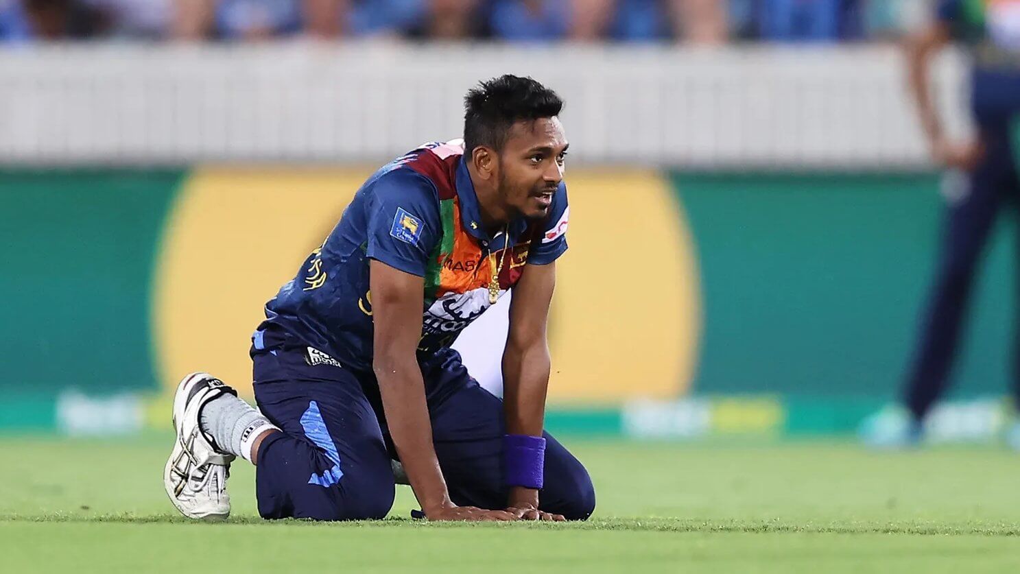 asiacup:dushmanthachameeraruledoutofsrilankasquadduetoleginjury