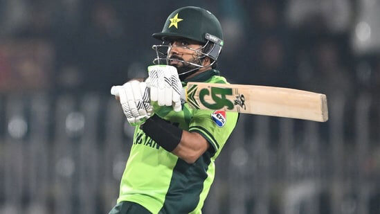 Babar Azam registers embarrassing T20I record for Pakistan as Sri Lanka qualify for T20I tri-series final