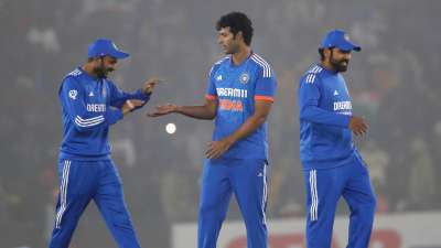 1stt20i:teamindiamakeacomfortablewinagainstafghanistan;take10leadinseries