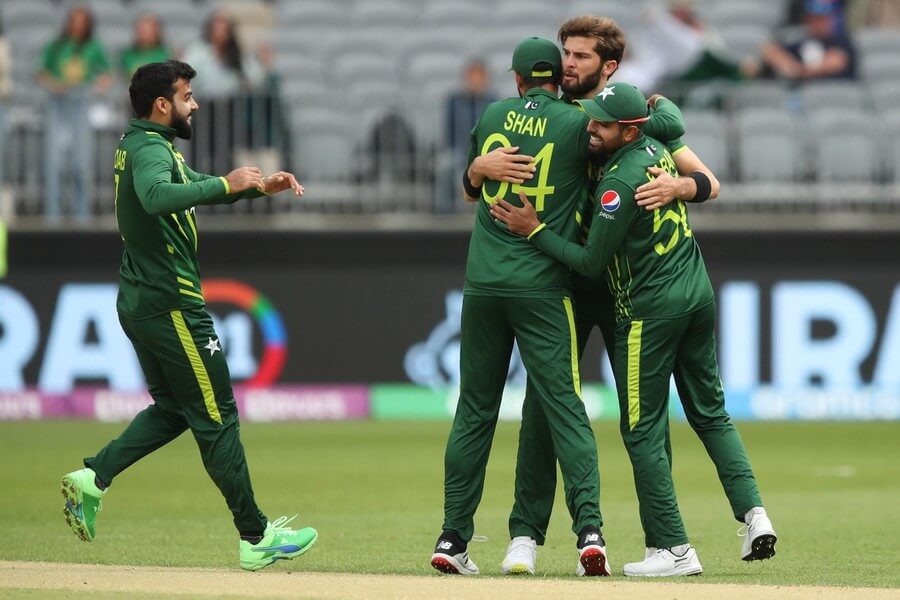 t20worldcup:pakistancrushnetherlandsbysixwickets