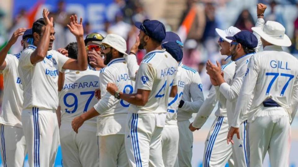 India beats England by 5 wickets, seals series in Ranchi