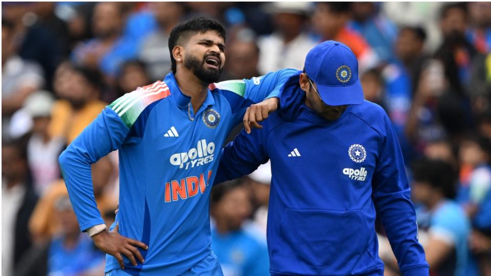 Shreyas Iyer hospitalised with lacerated spleen during Sydney ODI