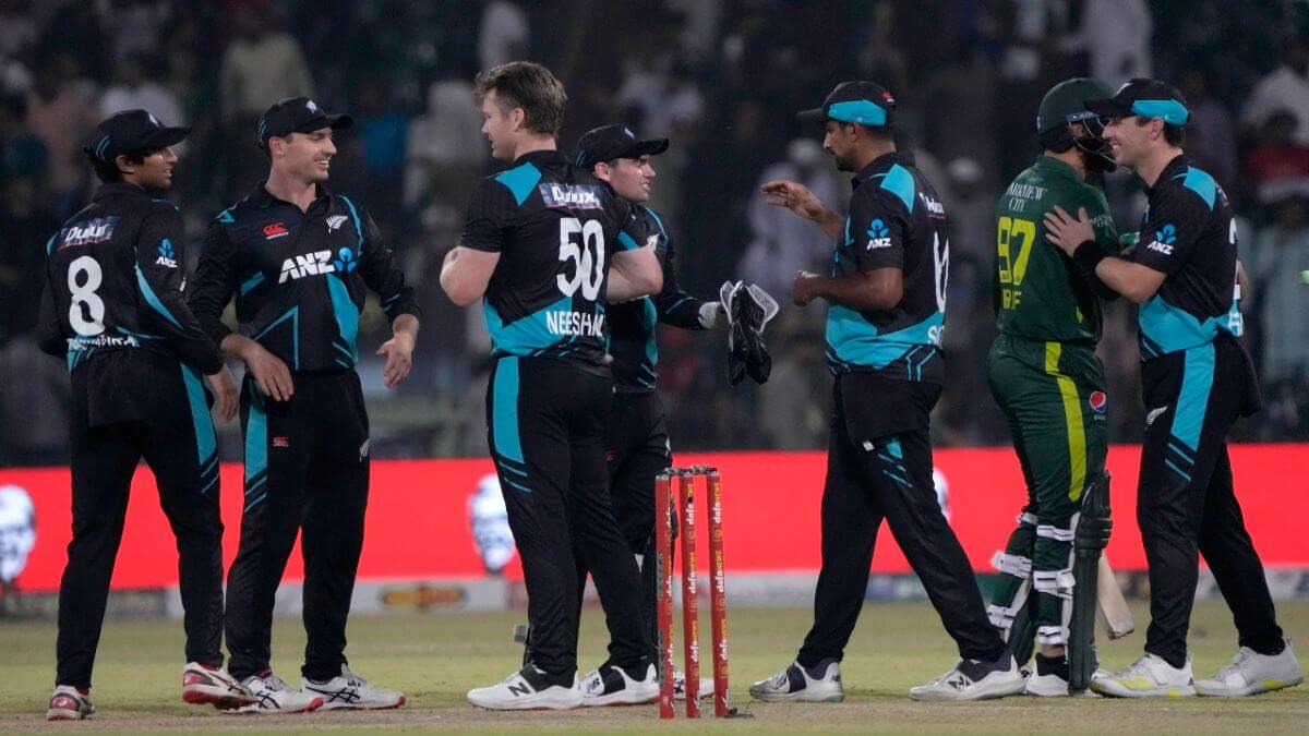 Pak vs NZ, 4th T20I: Babar Azam fails as Pakistan lose thriller to New Zealand by 4 runs
