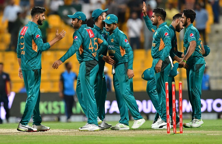 pakistanregistersthrillingwinagainstnewzealandin1stt20matchinabudhabi