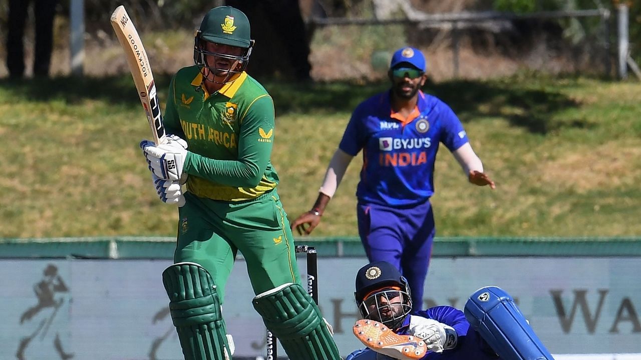 South Africa beats India by 7 wickets in 2nd ODI in Paarl