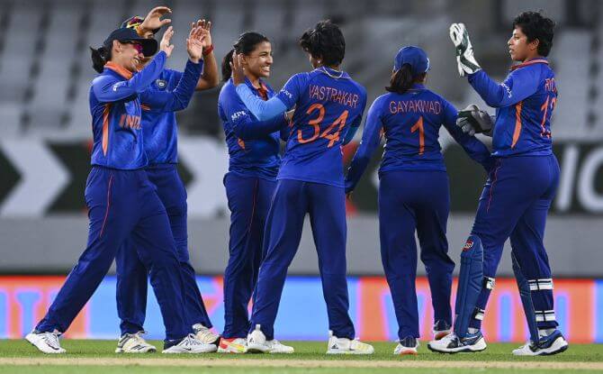 indianwomenscricketteamretainfourthspotinnewiccodiandt20irankings