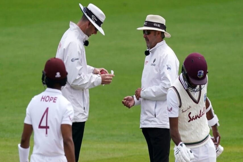 engvswi:domsibleyaccidentallyapplysalivaumpiresdisinfectcricketball