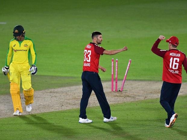 englandregistersthrillingwinbytworunsin1stt20againstaustralia