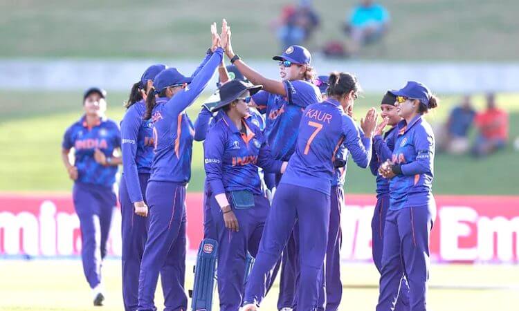 womensworldcup2022:indiacrushpakisttanby107runsintheiropener